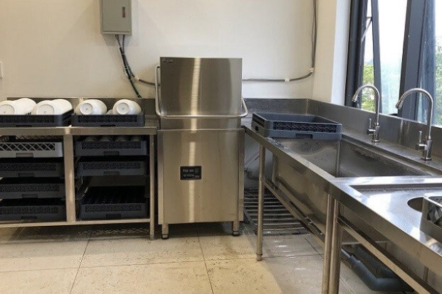 Máy rửa bát nhập khẩu dành cho bếp nhà hàng